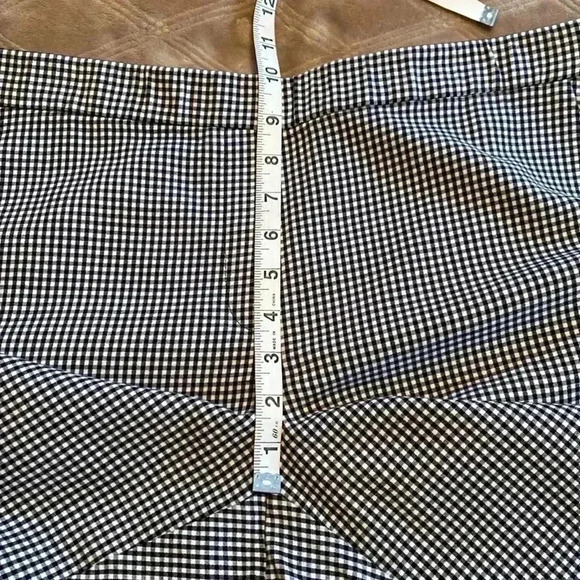 J. Jill Black & White Checked Woman’s Pull on Pants in Size 12. - Picture 7 of 11